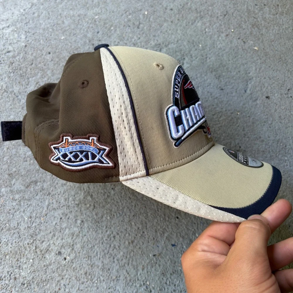 Reebok New England Patriots Super Bowl XXXIX Champions Hat Tan Brown NFL Cap